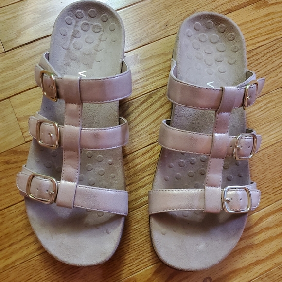 Vionic Sandals - Picture 1 of 11